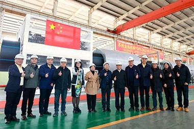 Prvi u industriji! Prva linija za proizvodnju PE cijevi posebno velikog kalibra tvrtke JWELL MACHINERY i proizvodna linija za ekstrudirane i kalandrirane geomembrane visoke učinkovitosti širine 8000 mm prošle su ocjenu!